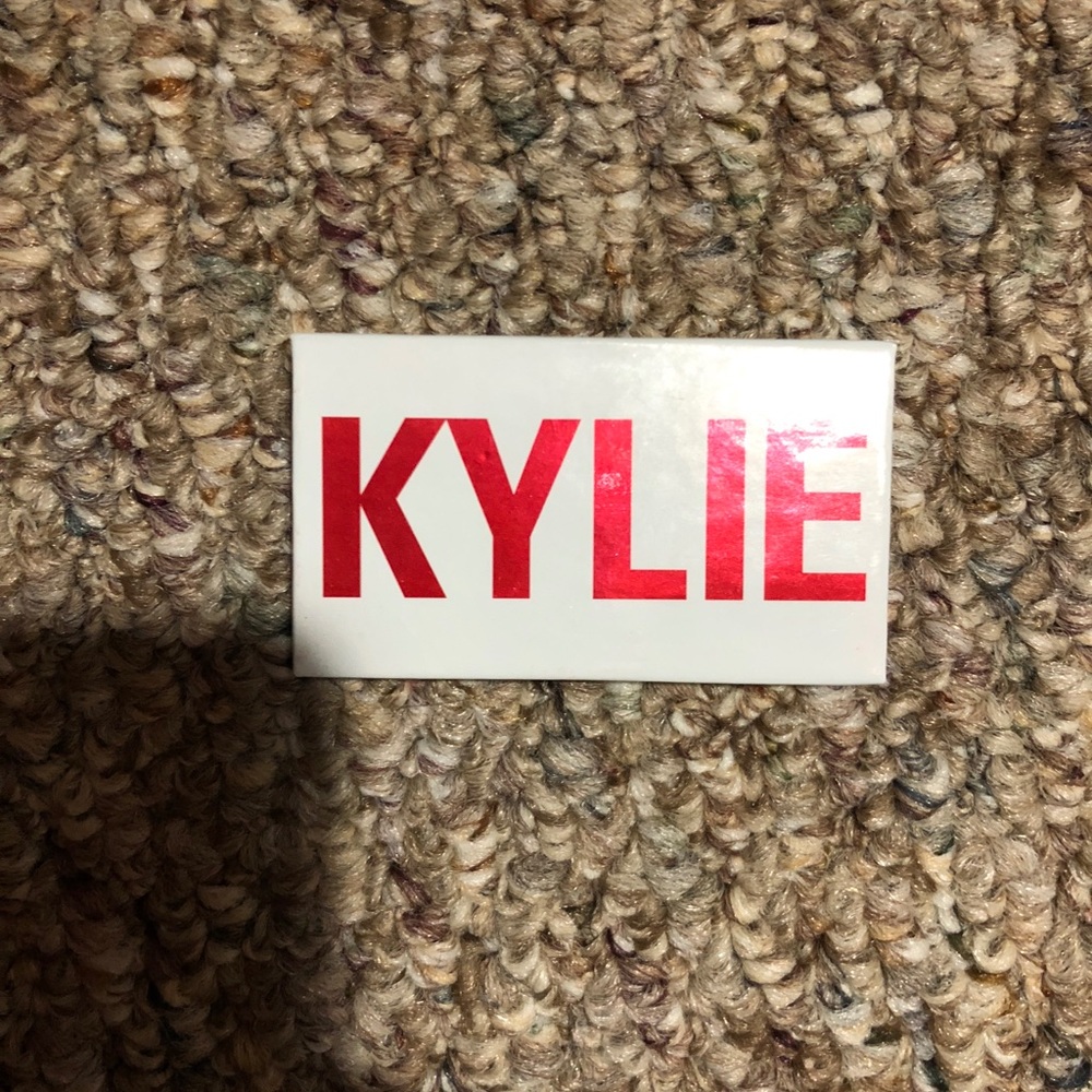 Kylie cosmetics mini